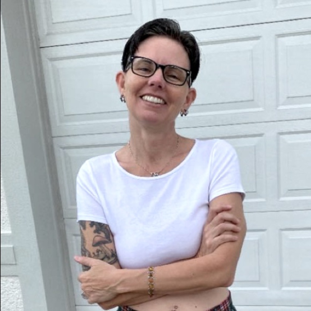 Meet your Posher, Becky